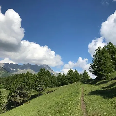 Hotel Rifugio Lou Lindal