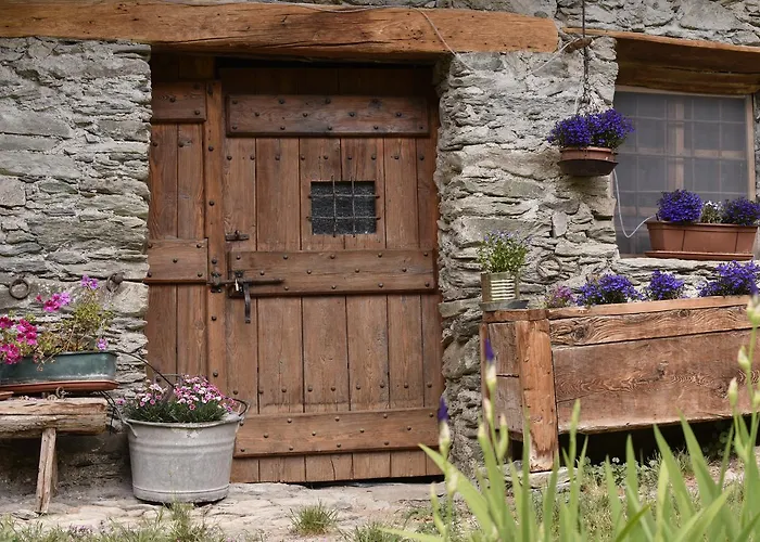 Rifugio Lou Lindal 호텔